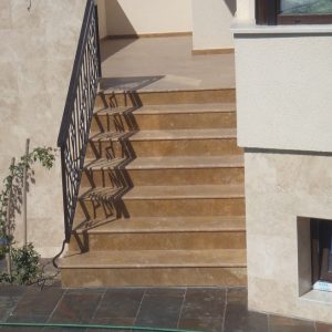 scari din travertin noce