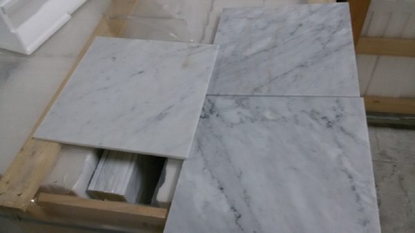 Placi marmura alba Carrara