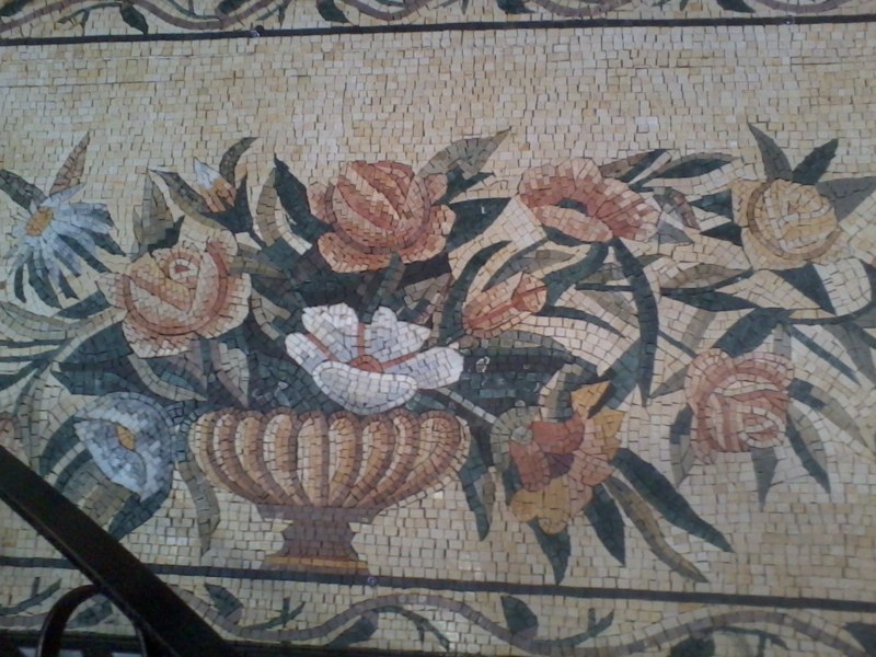 mozaic artistic de marmura flori