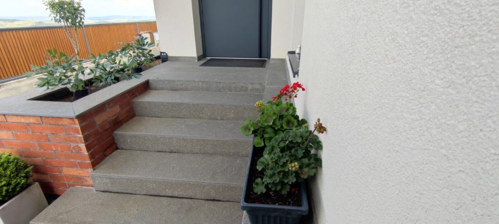 trepte si pervaze andezit