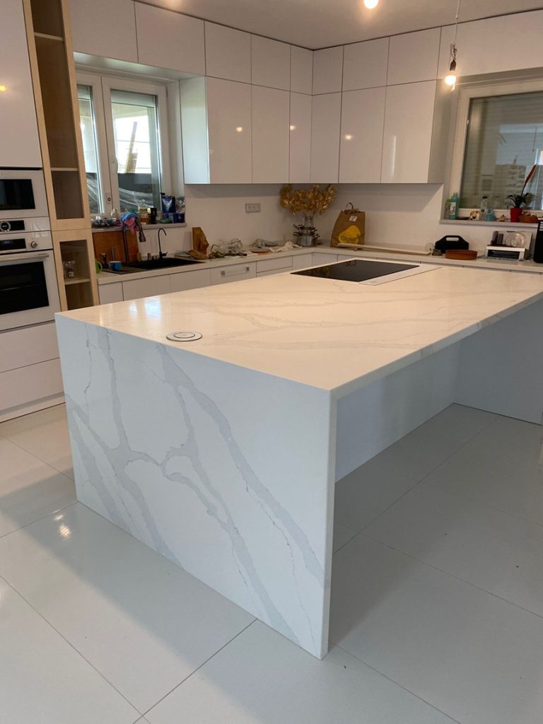 Compozit Cuart Calacatta Venato