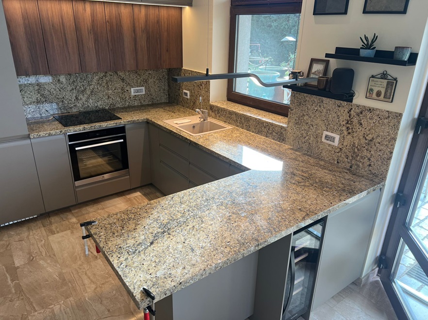 Granit Venetian Gold