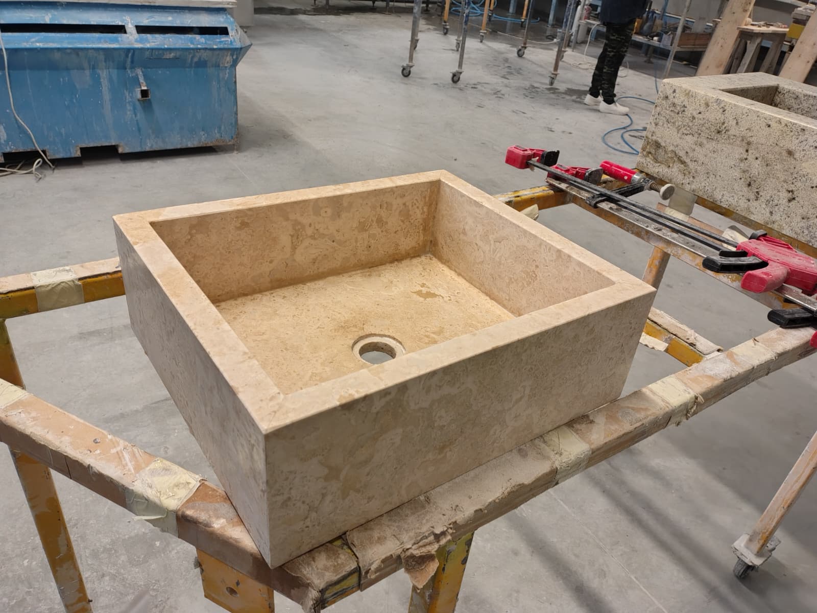 Lavoar Travertin Custom