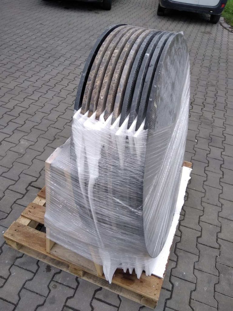 Transportul pieselor personalizate