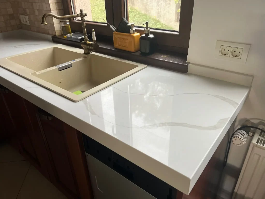 quartz compozit vs granit